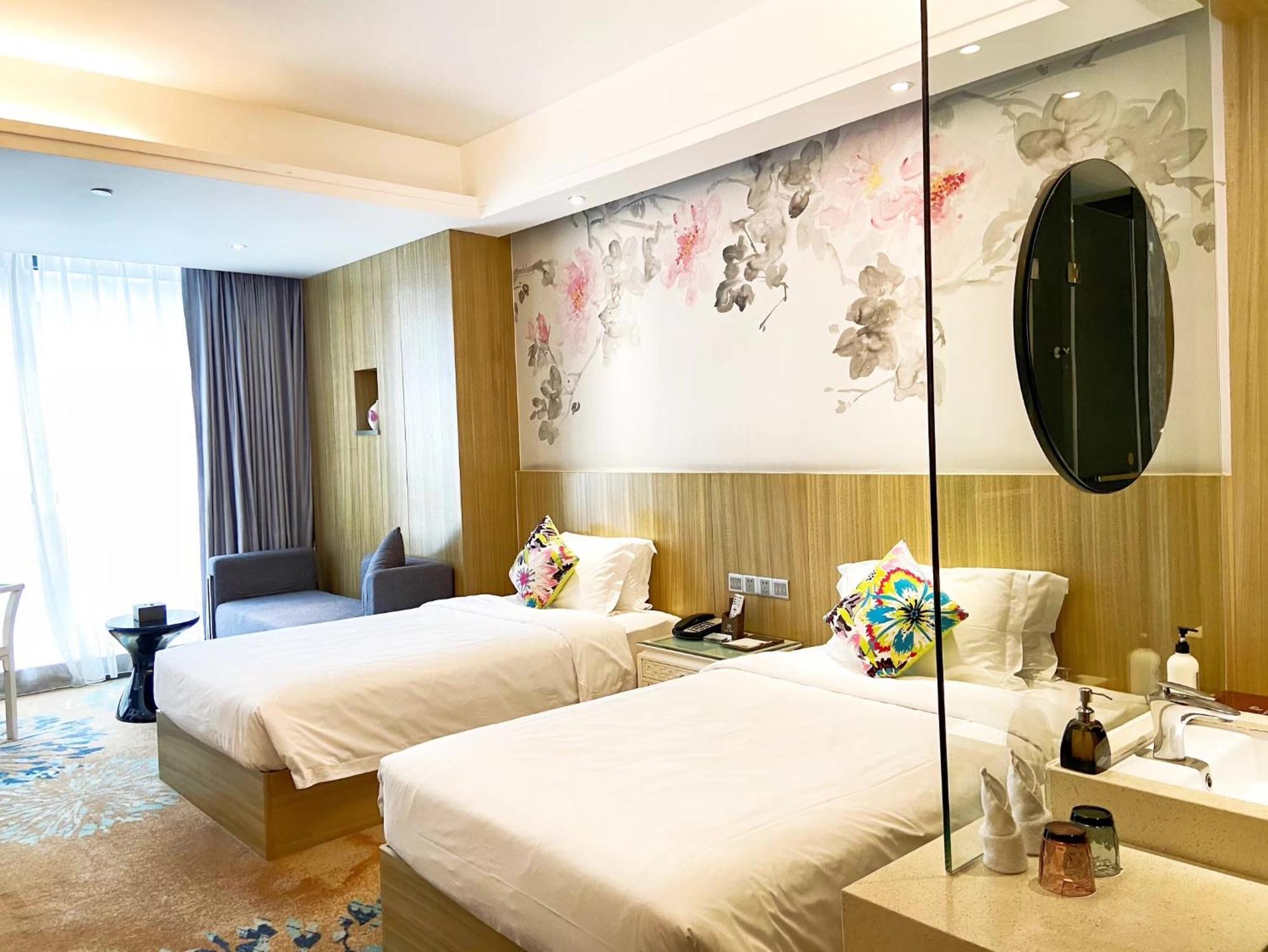 Paco Hotel Tаojin Metro Guangzhou - Free Shuttle Bus For Centen Fair Bagian luar foto