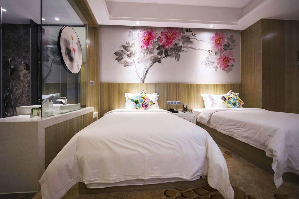 Paco Hotel Tаojin Metro Guangzhou - Free Shuttle Bus For Centen Fair Bagian luar foto