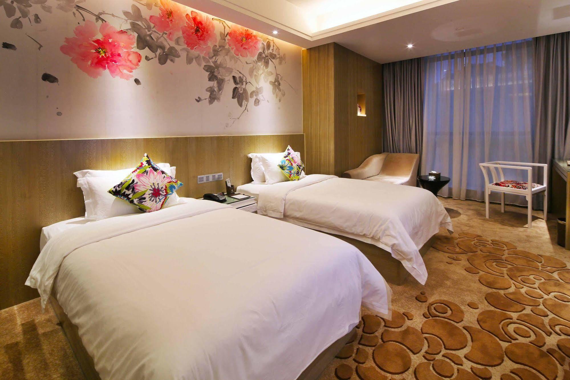 Paco Hotel Tаojin Metro Guangzhou - Free Shuttle Bus For Centen Fair Bagian luar foto